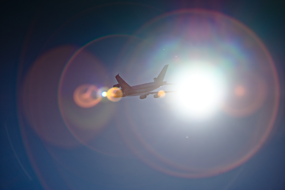 Name:  flares.galore.jpg
Hits: 361
Gre:  869,5 KB
