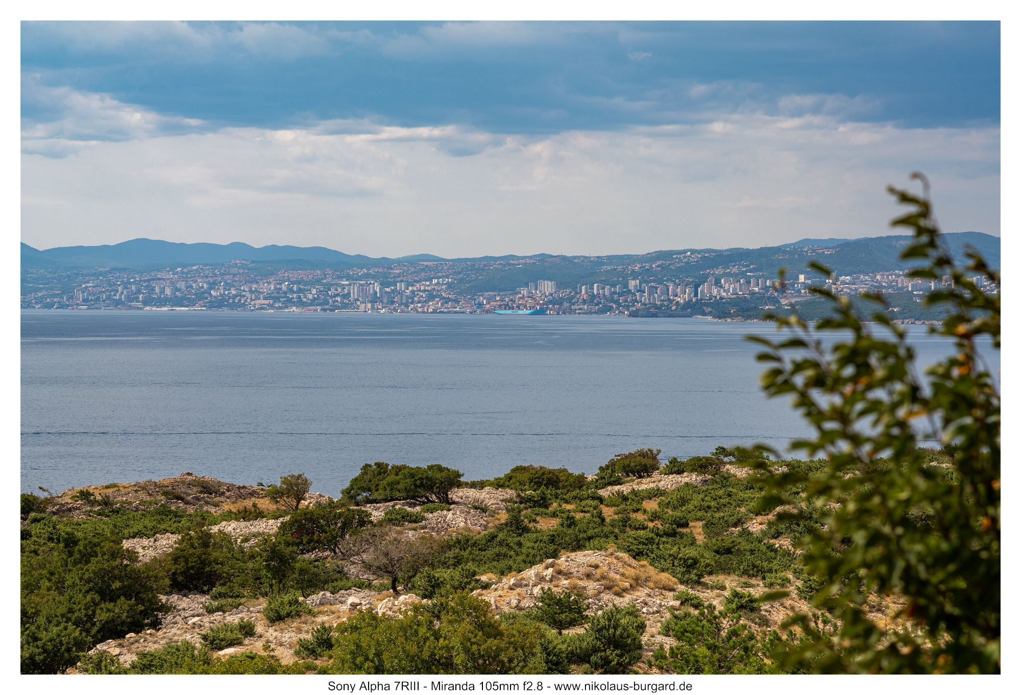 Name:  500kb_7R300575.jpg
Hits: 96
Gre:  490,0 KB