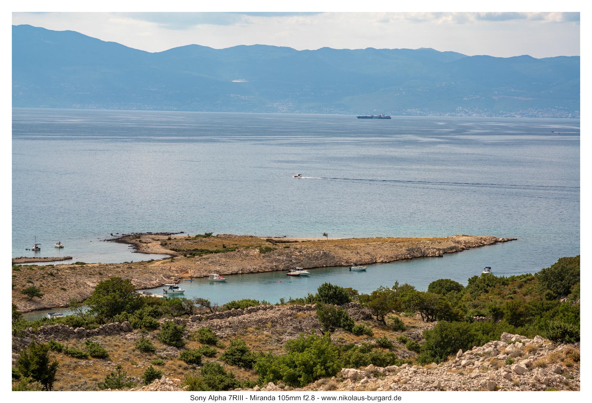 Name:  500kb_7R300576.jpg
Hits: 94
Gre:  493,9 KB