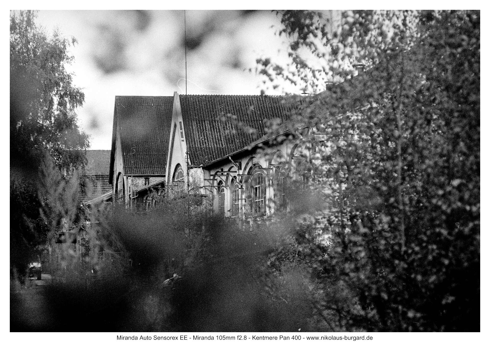 Name:  500kb_2025-09-08 Miranda Sensorex EE - 105mm f2.8 - Kentmere 400 - Gasmaschinenzenz+Schwarzenbe .jpg
Hits: 95
Gre:  494,5 KB