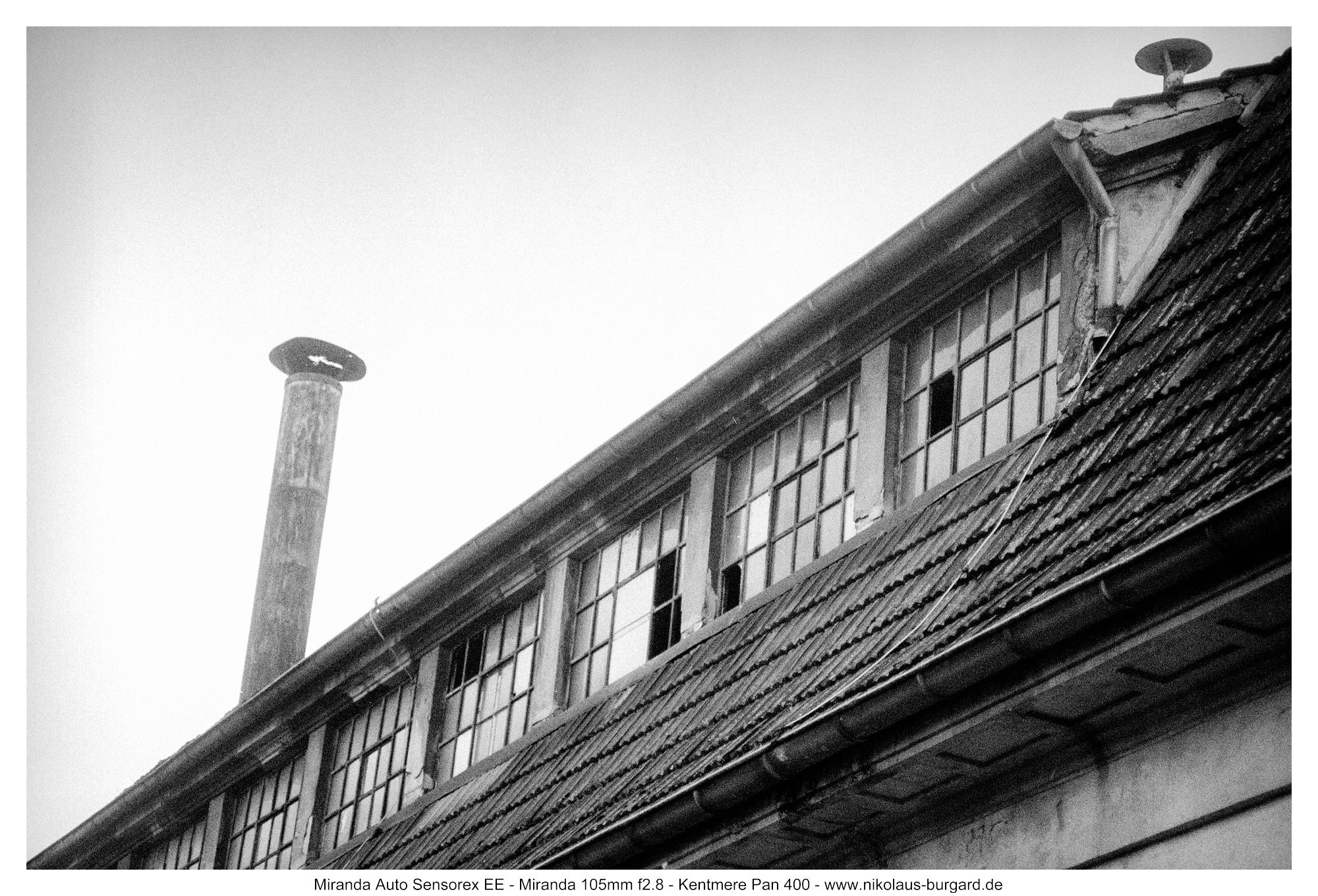 Name:  500kb_2025-09-08 Miranda Sensorex EE - 105mm f2.8 - Kentmere 400 - Gasmaschinenzenz+Schwarzenbe .jpg
Hits: 98
Gre:  495,6 KB