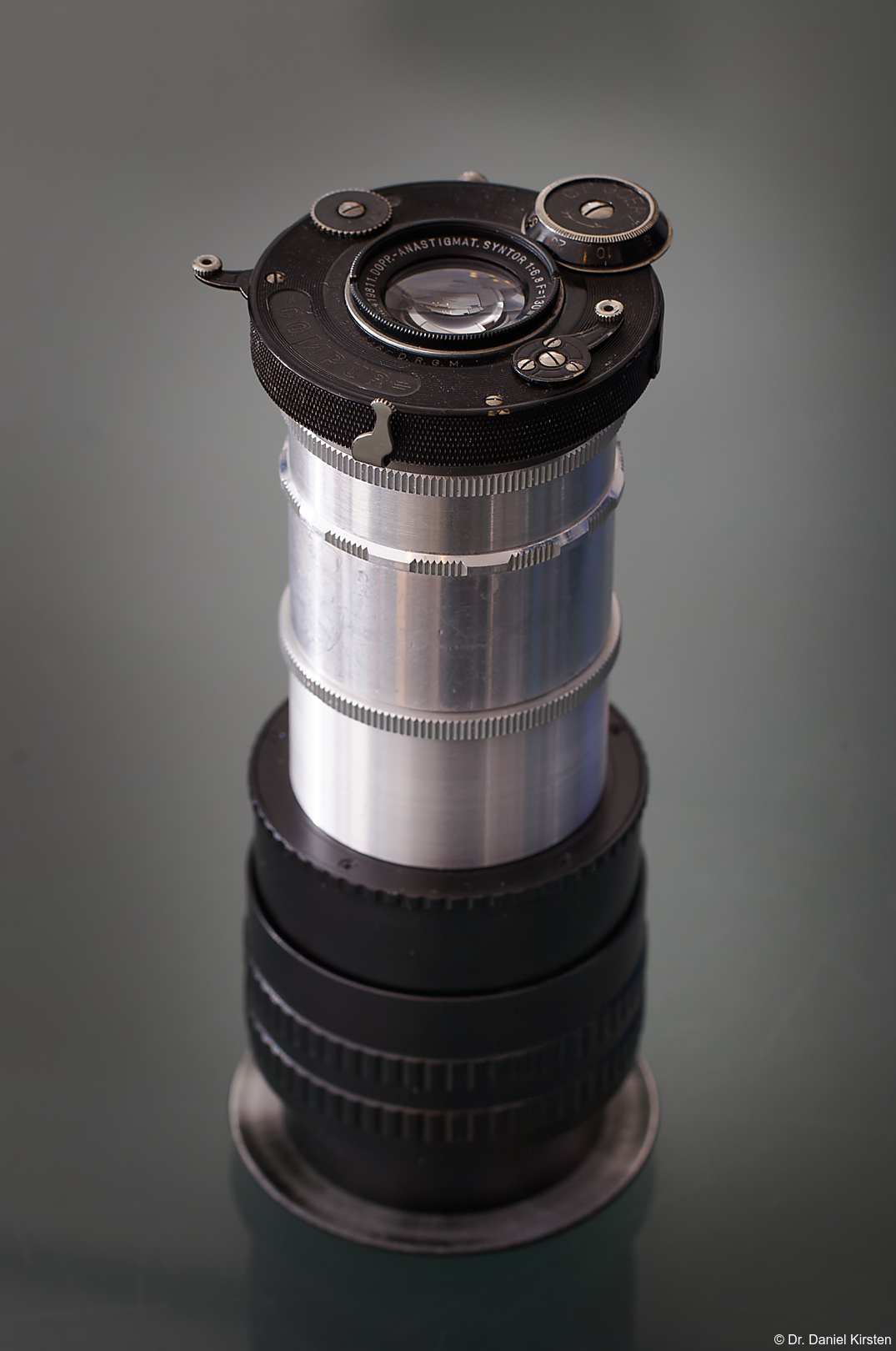 Name:  gal-251206-171033-D8762-o01.jpg
Hits: 49
Gre:  351,8 KB