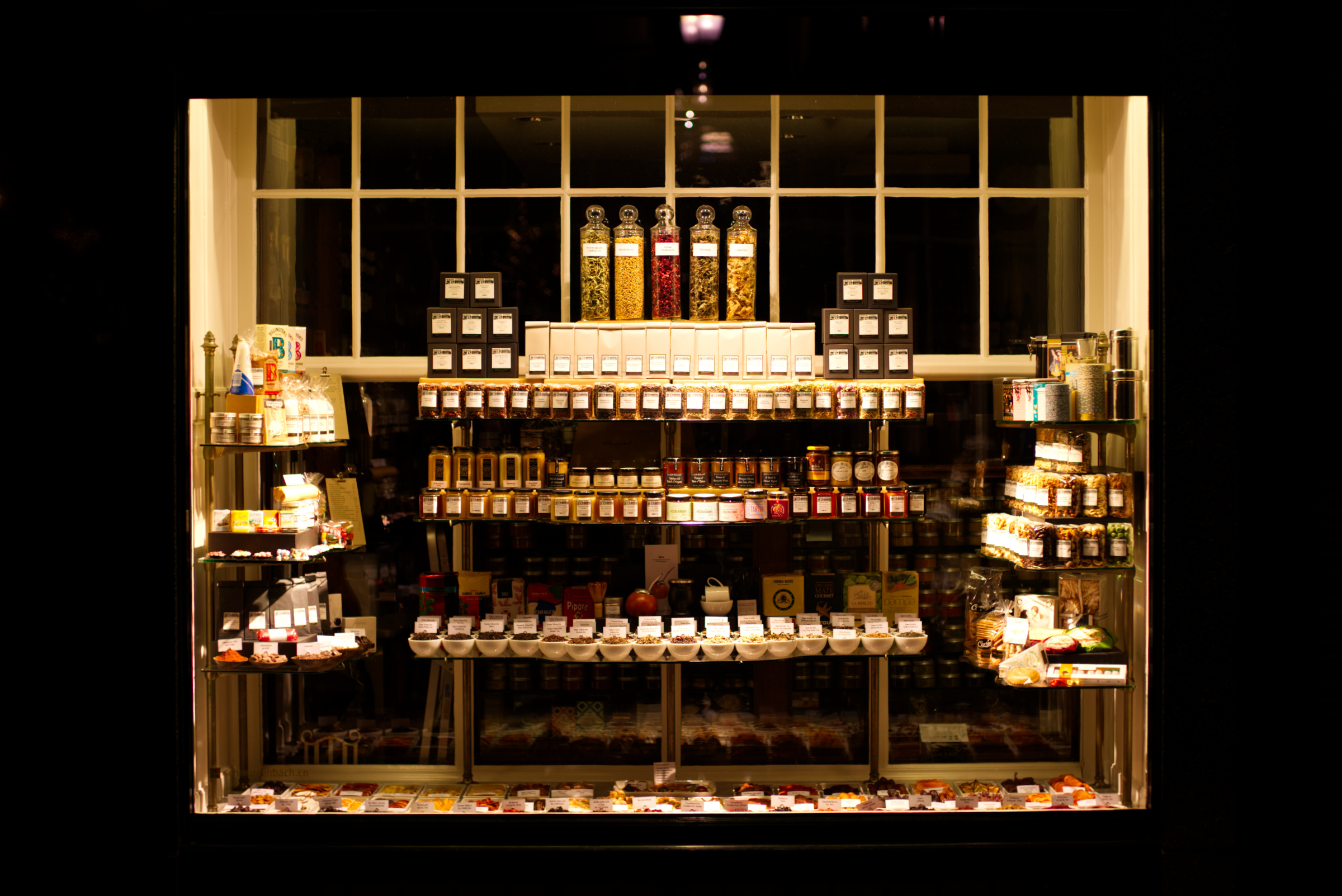 Name:  Weihnachtsmarkt Z�rich 14 mit Zhong Yi Mitakon 50mm 0.95 Dark Knight.jpg
Hits: 52
Gr��e:  1,02 MB