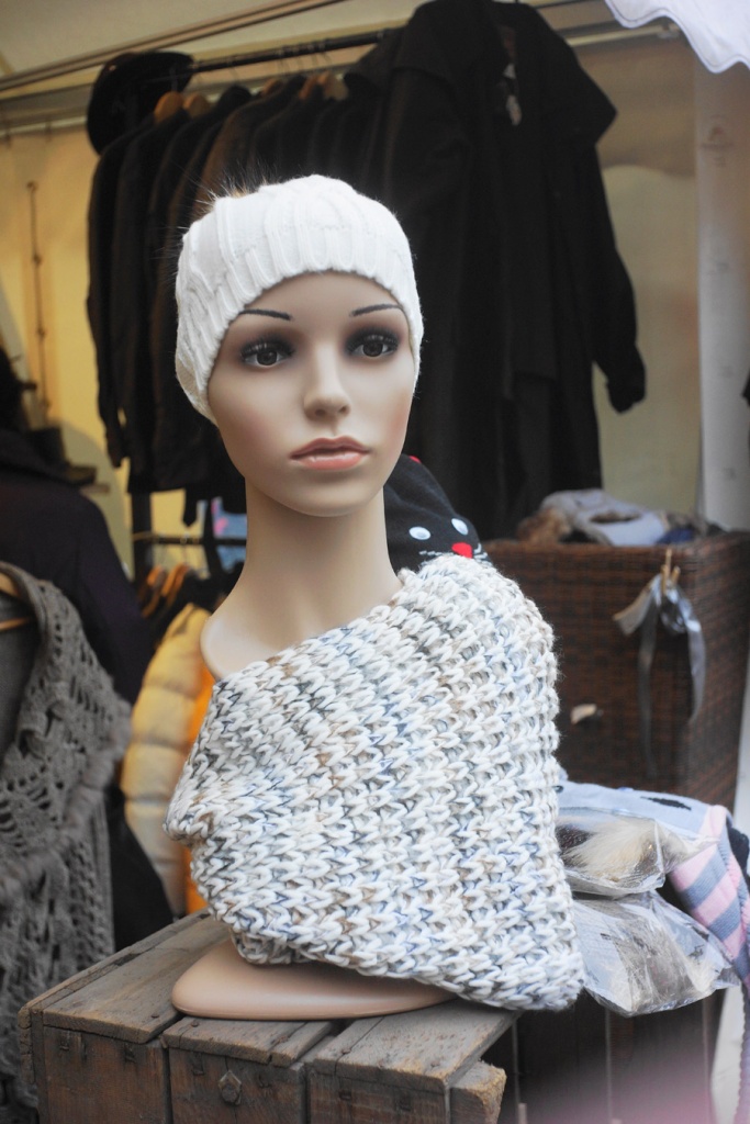 Name:  puppe-maschen_offen_f_4.jpg
Hits: 703
Gre:  211,0 KB
