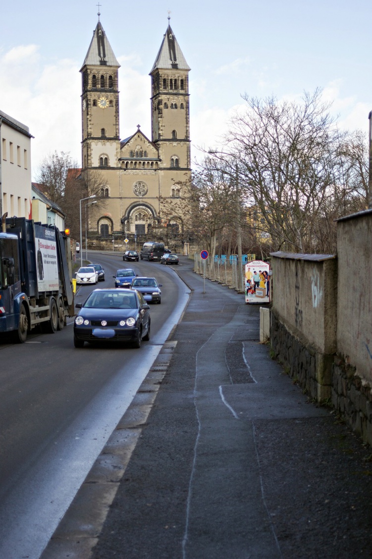 Name:  0004979_OLYMPUS OM  SHIFT  KIRCHE.jpg
Hits: 499
Gre:  305,3 KB