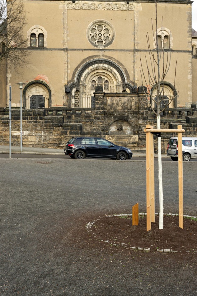 Name:  0004982_OLYMPUS OM  SHIFT  KIRCHE.jpg
Hits: 473
Gre:  313,8 KB