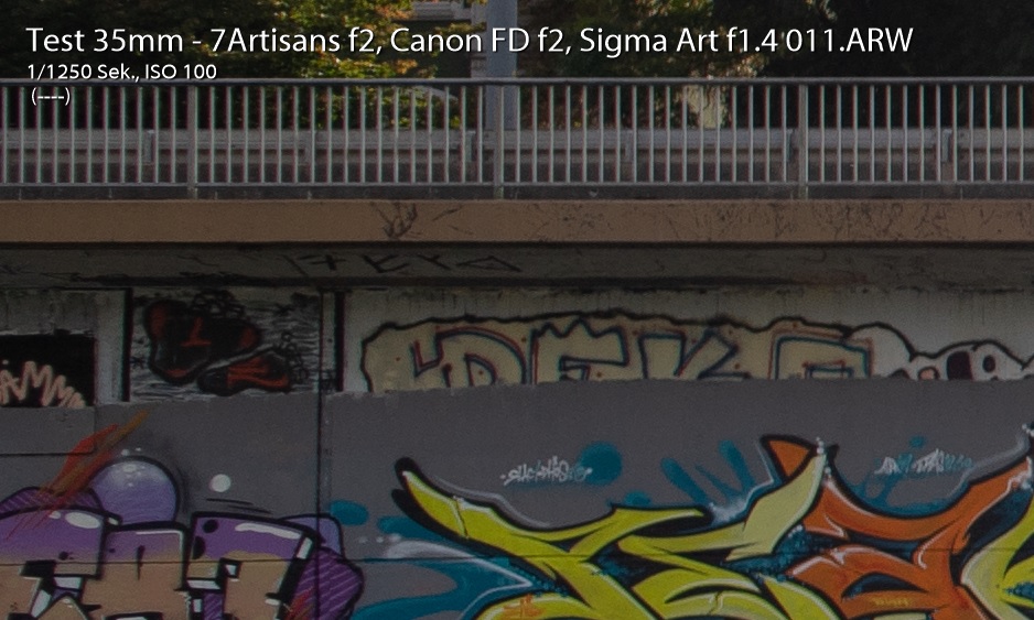 Name:  Canon f4 links.jpg
Hits: 1247
Gre:  176,2 KB