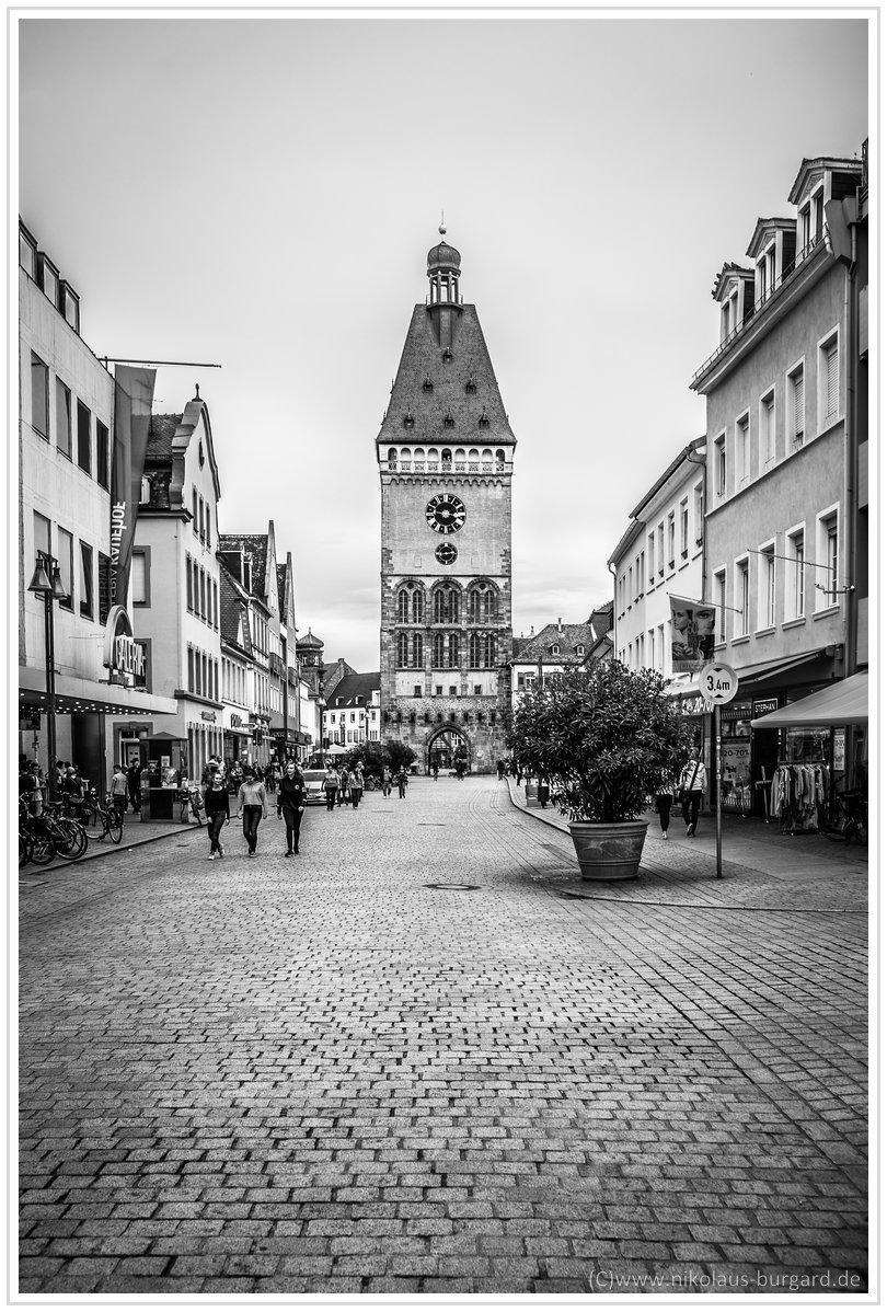 Name:  300kb_Speyer OM 28mm f2, Biometar 120mm f2.8 046.jpg
Hits: 388
Gre:  295,1 KB