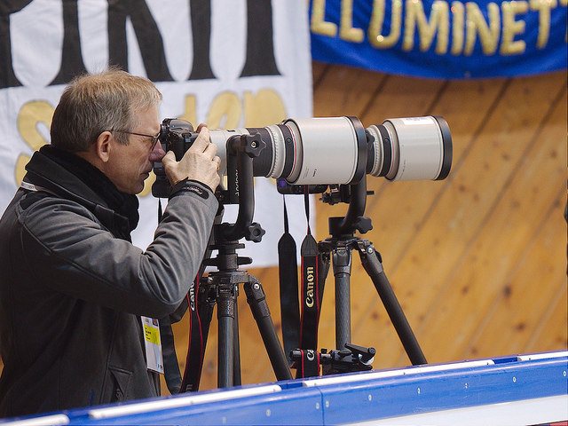 Name:  nikon200-20.jpg
Hits: 427
Gre:  203,0 KB