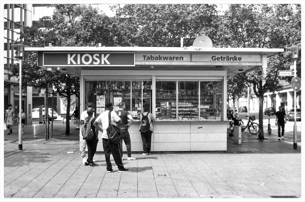 Name:  Kiosk*.jpg
Hits: 210
Gre:  631,0 KB