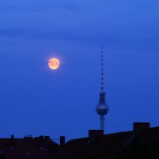 ein Berliner Vollmond - gesehen aus dem Kchenfenster