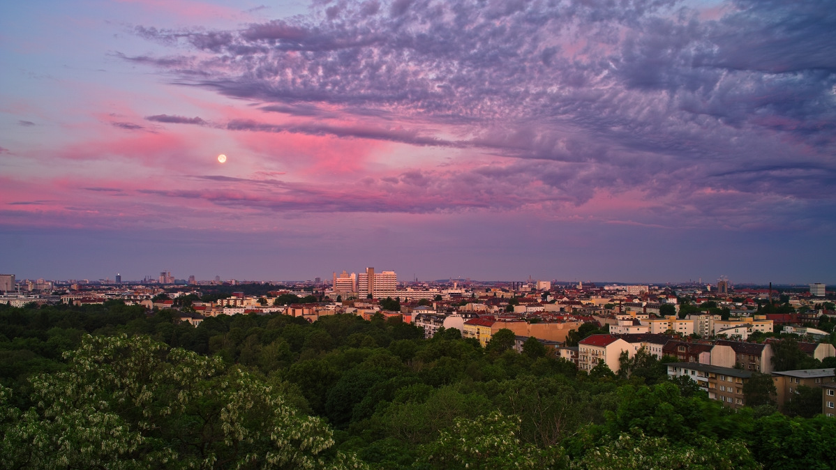 Mond ber Berlin Wedding