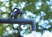 Ziegenbrunnen in Lgde