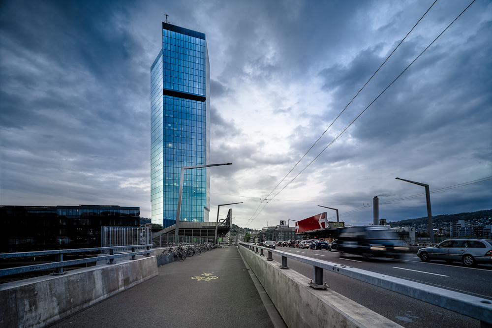 Bahnhof Hardbrcke und Prime Tower