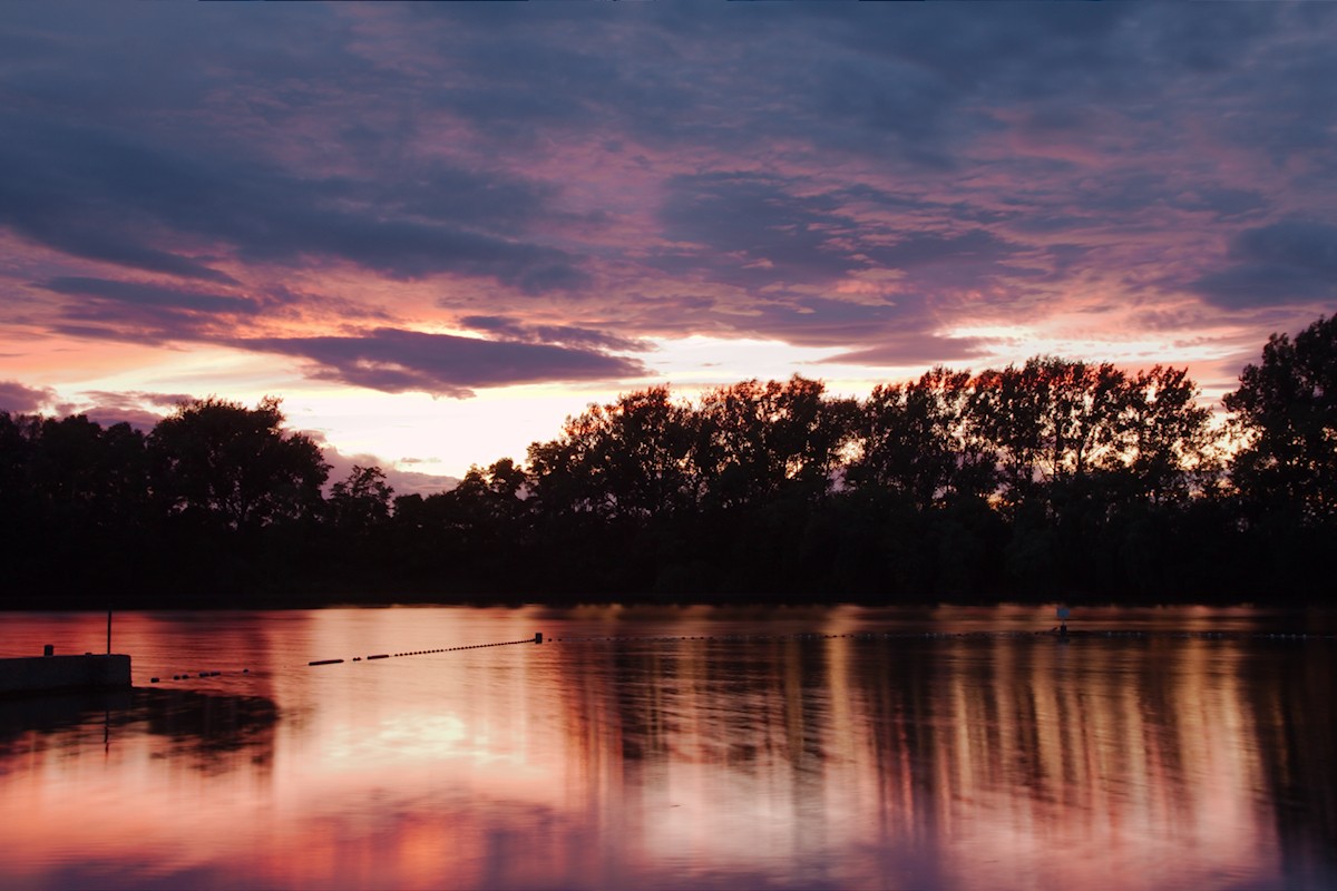 Sonnenuntergang an Strandbad